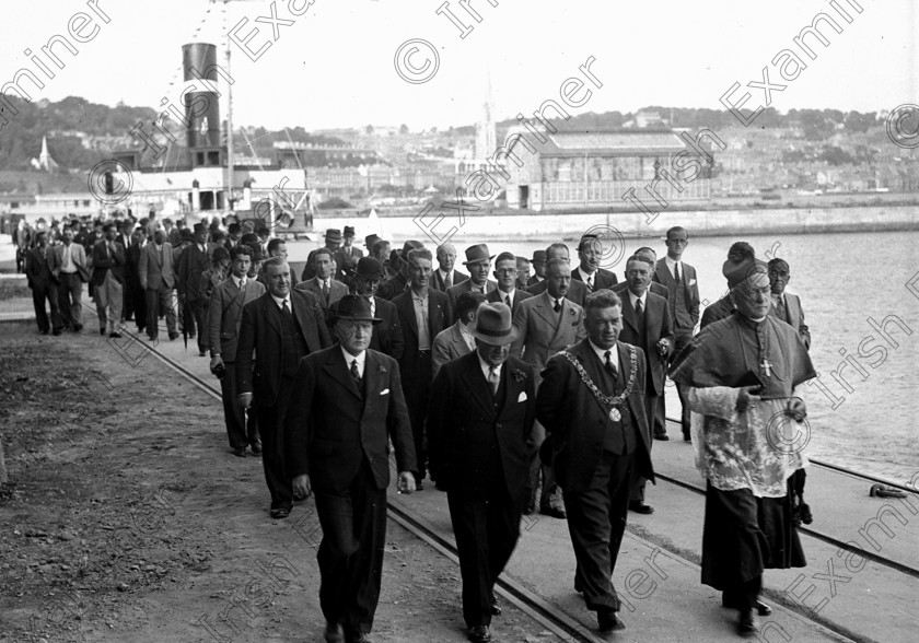 536293 536293 
 please archive - opening of IRISH STEEL MILLST AT HAULBOWLINE, COBH, CO. CORK LORD MYOR CLLR. JAMES HICKEY, T.D., WITH MR. D. FRAME, CHAIRMAN IRISH STEEL AND HIS LORDSHIP MOST. REV. DR. COHOLAN, BISHOP OF CORK - 24/08/1939 - REF. 400C

DOWN MEMORY LANE - BLACK AND WHITE