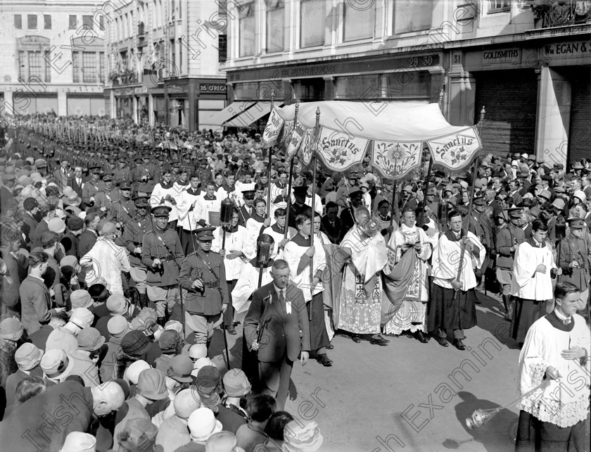 1176041 1176041 
 Bishop Cohalan leads Eucharistic Procession in Cork 10/6/1928 Ref. 184A old black and white religion