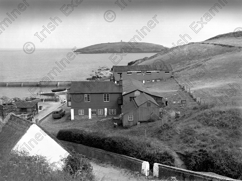 864571 864571 
 For 'READY FOR TARK'
Knockadoon holiday camp, near Youghal, Co. Cork 13/07/1960 Ref. 281L old black and white leisure education summer holidays