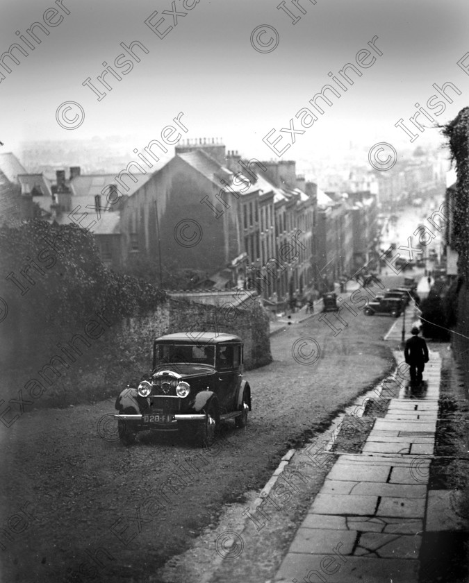 patrick Hill 931401-(1) 
 Peugeot motor car trial on St. Patrick's Hill, Cork 20/08/1932 
 Keywords: old black and white automobiles vintage cars