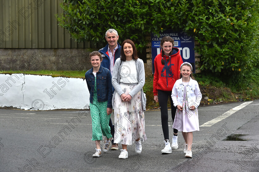 dan-re-2 
 Muintir Uí Bhriain, Máire, Con, Siobhán, Eibhlín agus Áine at the 125-year anniversary celebration of the opening of Réidh na nDoirí National School, Renanirreem Co Cork. Picture Dan Linehan