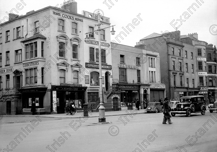 Academy-Street-old 
 Please archive -
The junction of Academy Street and Patrick Street, Cork. Included is old Cork Examiner office. 01/04/1947 Ref. 257D Old black and white newspapers buildings