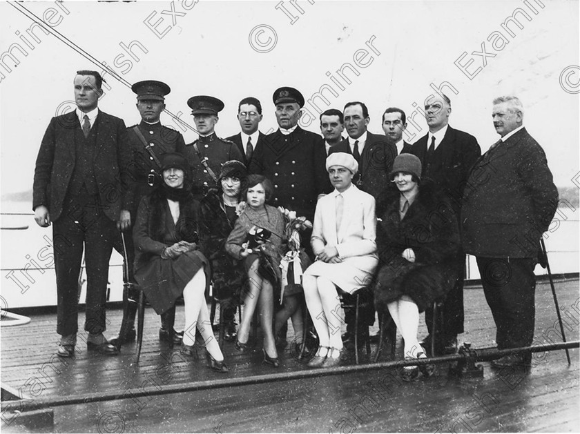 799395 799395 
 MR AND MRS FITZMAURICE, LEAVING COVE, CO CORK FOR NEW YORK. 
COBH LINER. 
21 APRIL 1928
REF: 163A
OLD BLACK AND WHITE PIC