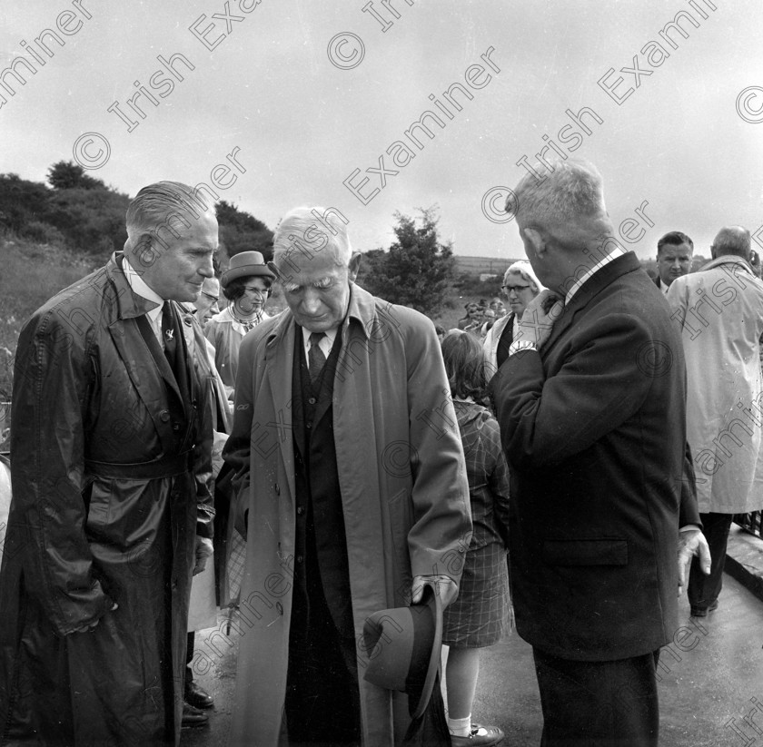 1385087 
 Beal Na Blath August 1963. Ref 974 M. four of six negs.