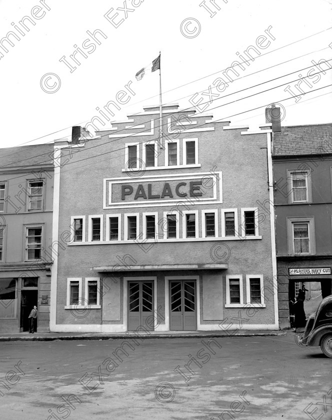 823366 823366-(1) 
 For 'READY FOR TARK'
The Palace Theatre, The Square, Macroom. 01/04/1953 Ref. 960E Old black and white cinemas film